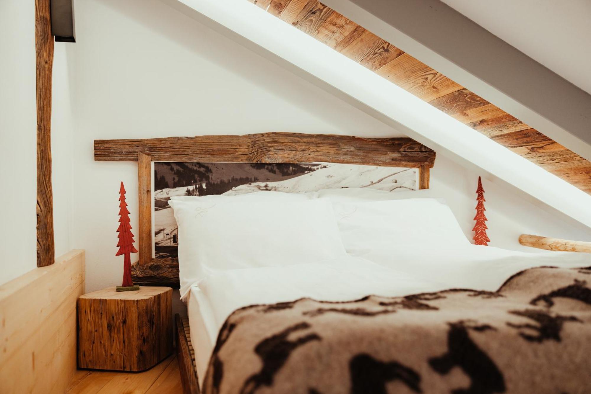 Alpenrose Hotel 3*